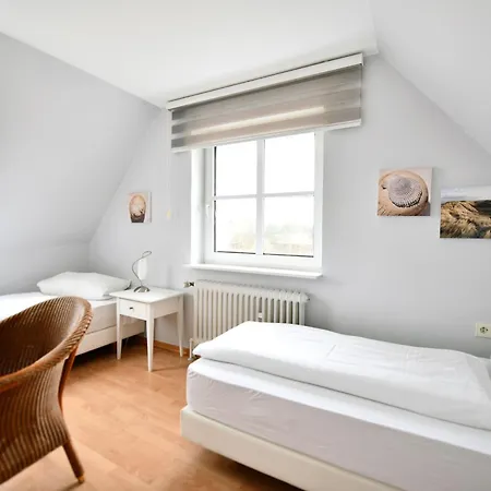 Haus Windhuug 5 * Utersum